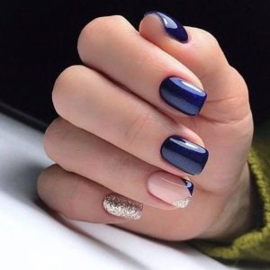 Cómo combinar esmalte blue con nail art creativo